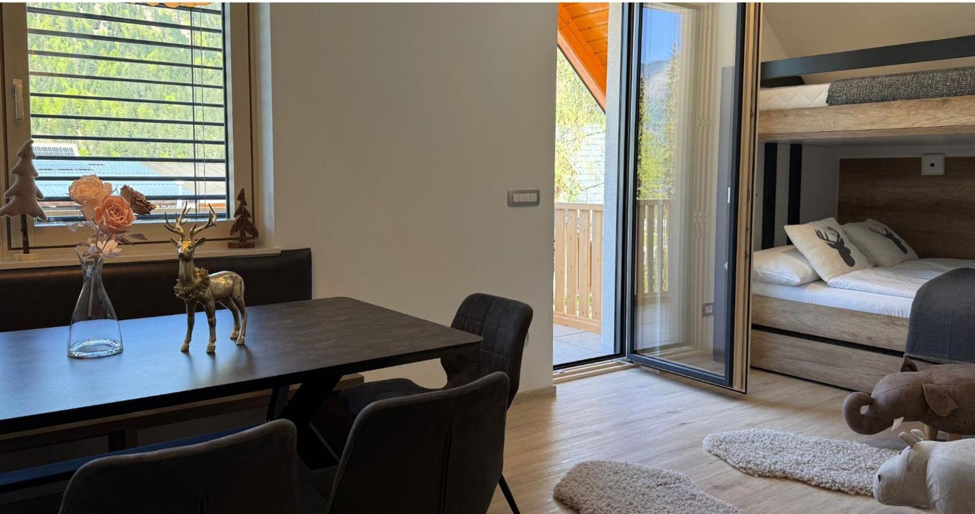 Vila Mojca - Apartmaji Lena Kranjska Gora Exteriér fotografie
