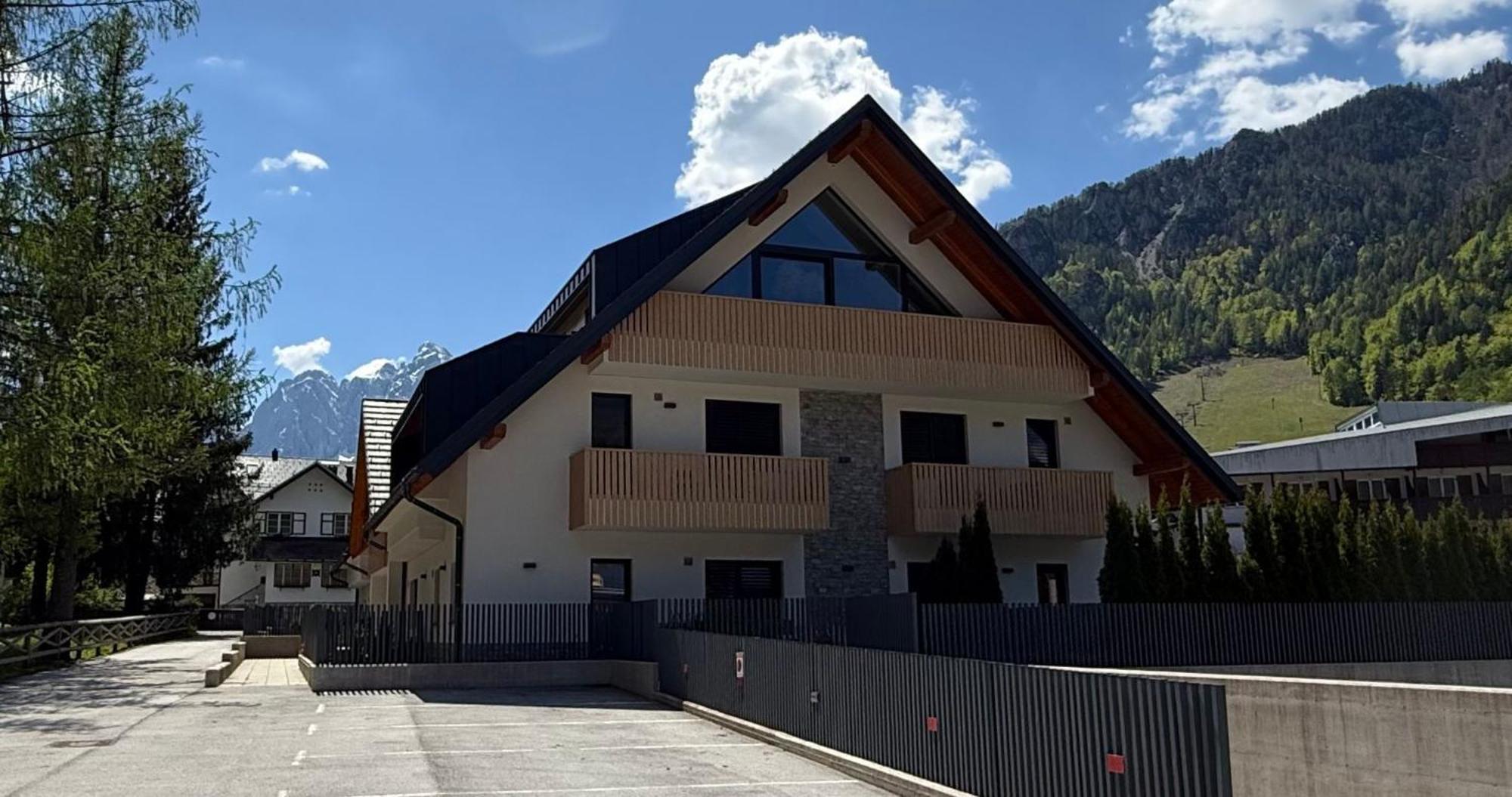 Vila Mojca - Apartmaji Lena Kranjska Gora Exteriér fotografie