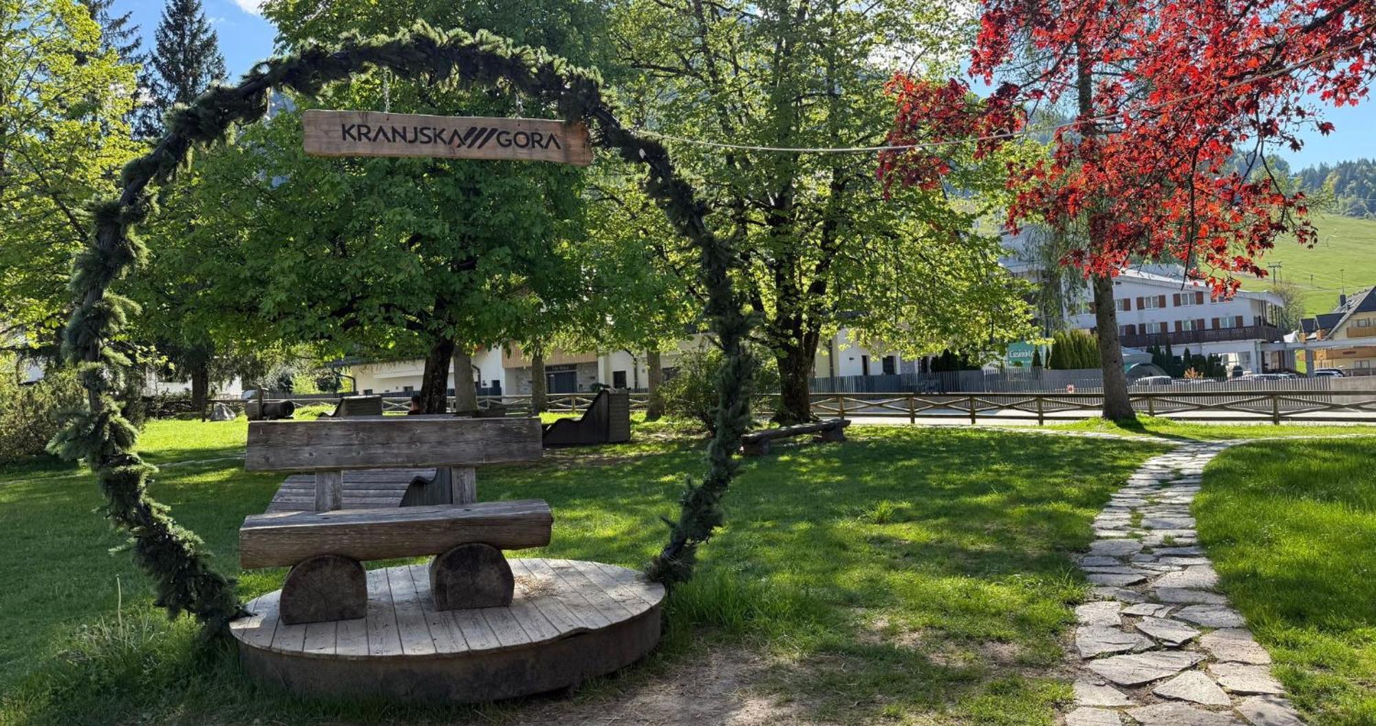 Vila Mojca - Apartmaji Lena Kranjska Gora Exteriér fotografie